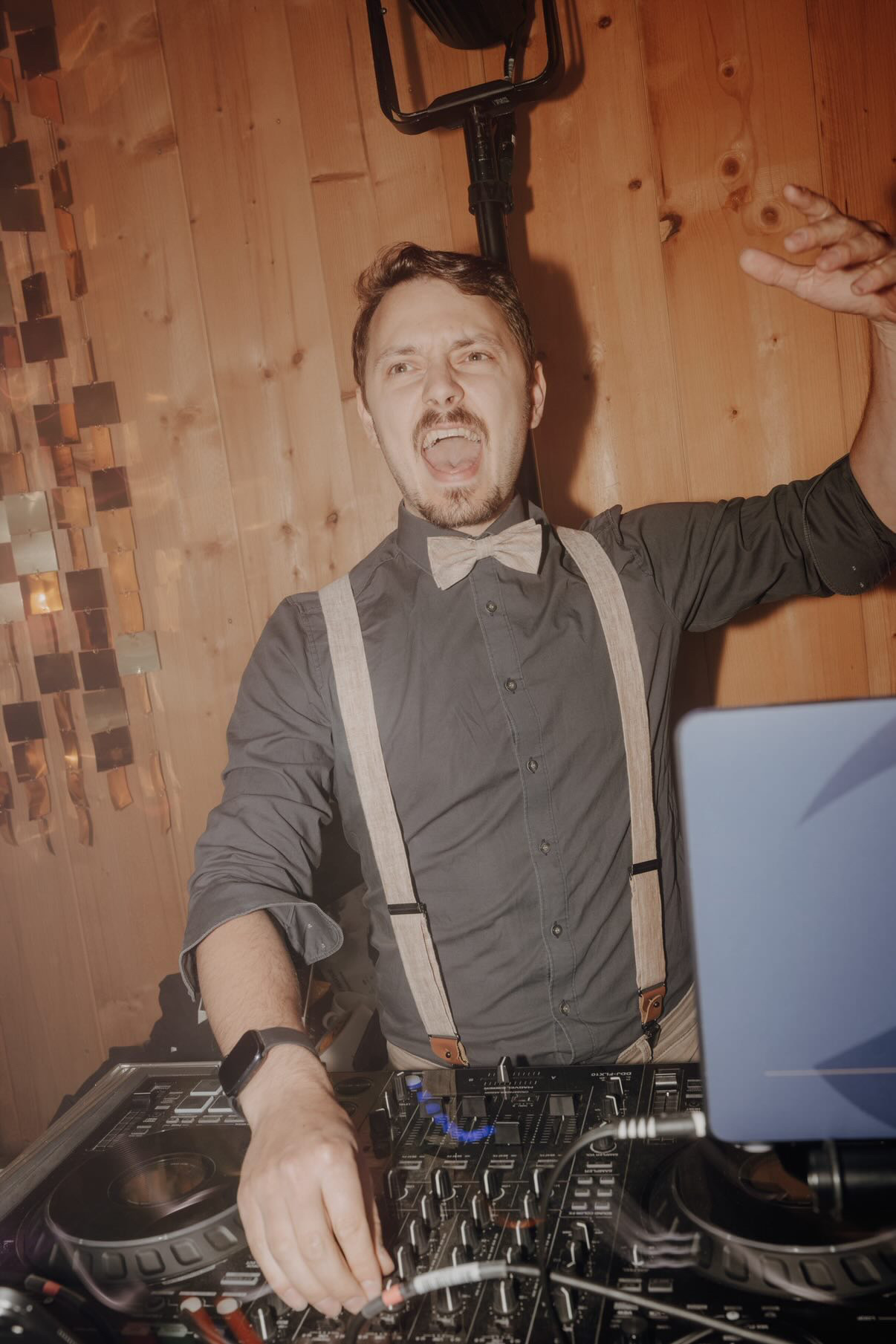 DJ Jonez